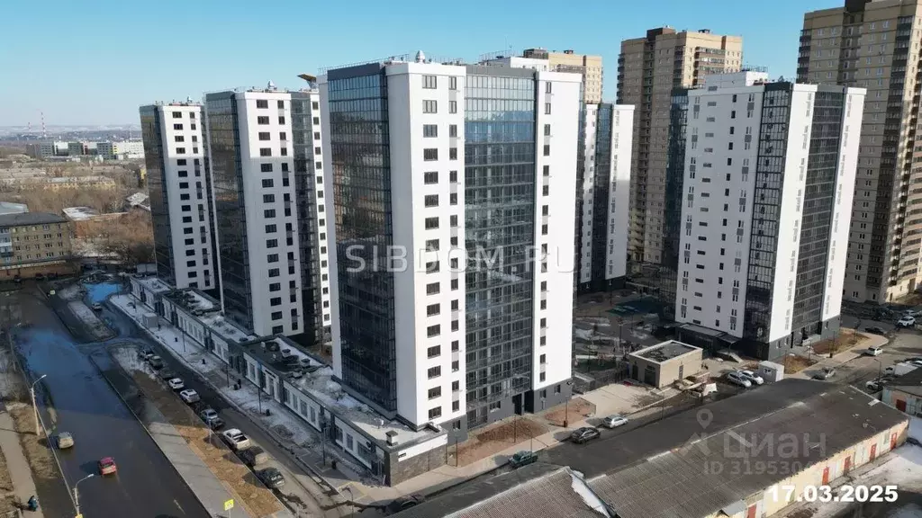 3-к кв. Красноярский край, Красноярск ул. Спандаряна, 1 (76.9 м) - Фото 0