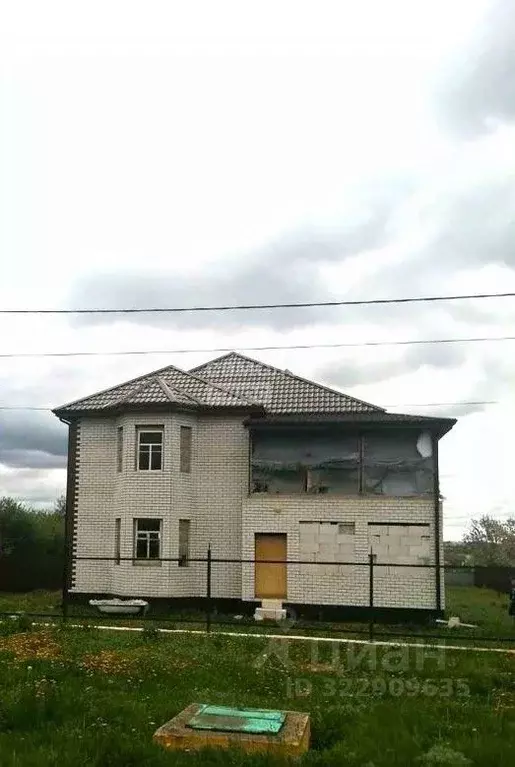 Дом в Липецкая область, Липецкий муниципальный округ, с. Троицкое ул. ... - Фото 1