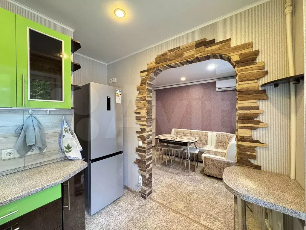 2-к. квартира, 59 м, 1/5 эт. - Фото 1