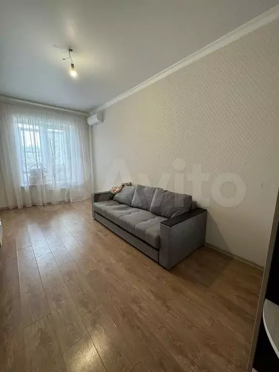 1-к. квартира, 35 м, 3/3 эт. - Фото 0