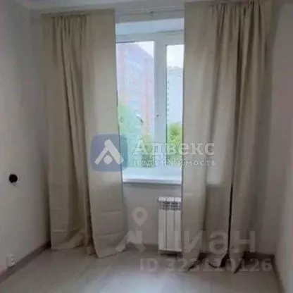 3-к кв. Тюменская область, Тюмень ул. Газовиков, 29 (66.0 м) - Фото 2