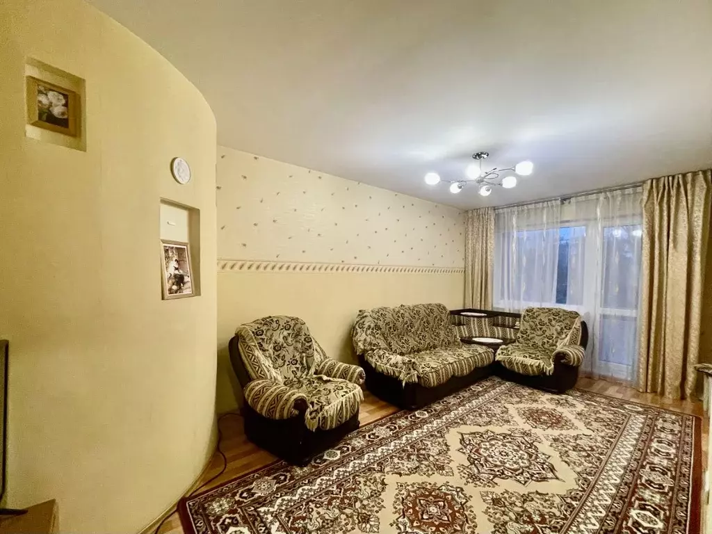 4-к кв. Омская область, Омск ул. Лукашевича, 15Г (77.0 м) - Фото 0