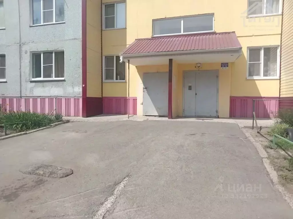 3-к кв. Алтайский край, Барнаул Докучаево мкр, ул. Шукшина, 4 (65.5 м) - Фото 1