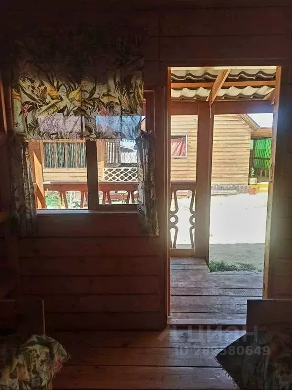 Комната Иркутская область, Ольхонский район, пос. Хужир ул. ... - Фото 1
