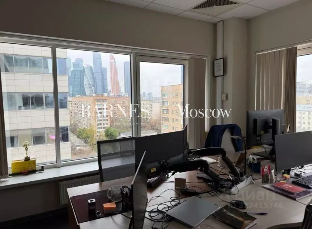 Офис в Брянская область, Новозыбковский городской округ, д. Тростань  ... - Фото 1