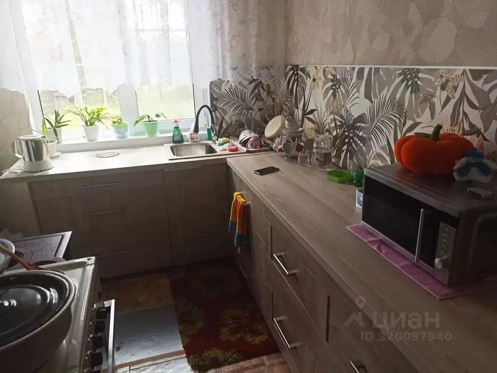 2-к кв. Карелия, Медвежьегорский муниципальный округ, Пиндуши пгт ул. ... - Фото 1