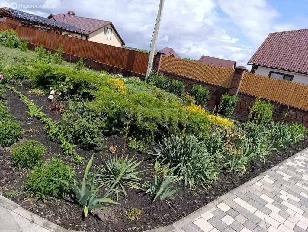 Дом в Строитель, улица Интернационалистов (109 м) - Фото 2