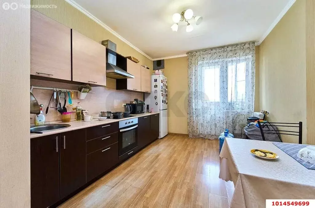 2-комнатная квартира: Краснодар, Кубанская улица, 47 (73 м) - Фото 1