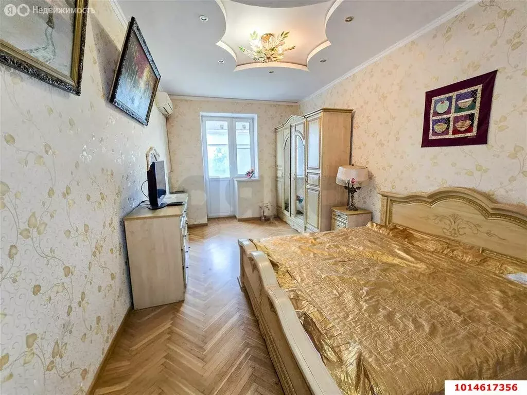 4-комнатная квартира: Краснодар, микрорайон Авиагородок, улица ... - Фото 0