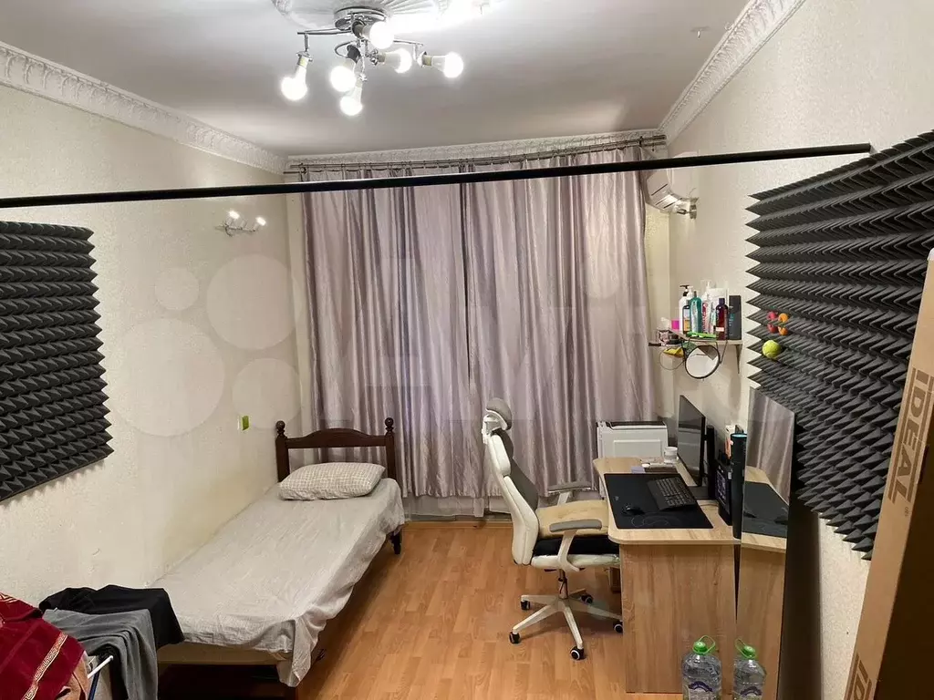 Комната 20 м в 4-к., 4/6 эт. - Фото 0