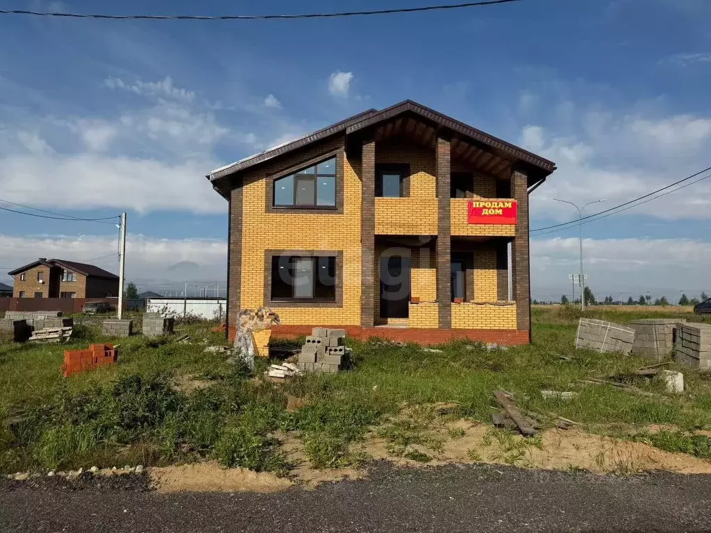 Дом в Татарстан, Набережные Челны ул. Каштановая, 7 (190 м) - Фото 1