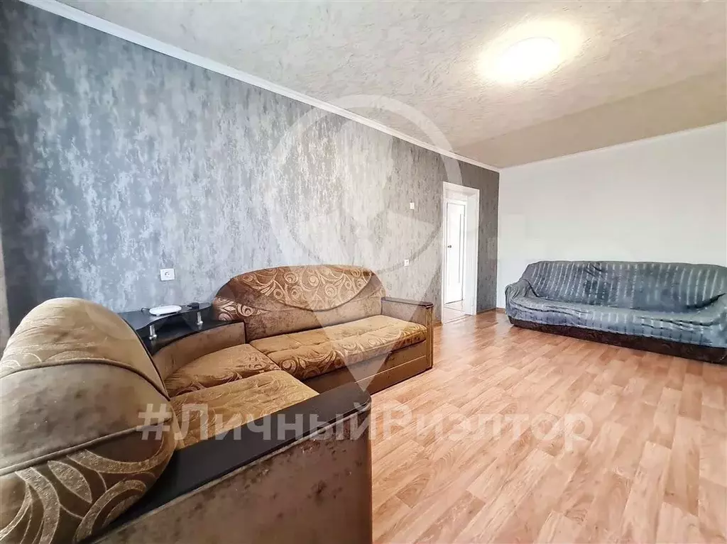 3-к. квартира, 60 м, 4/9 эт. - Фото 1