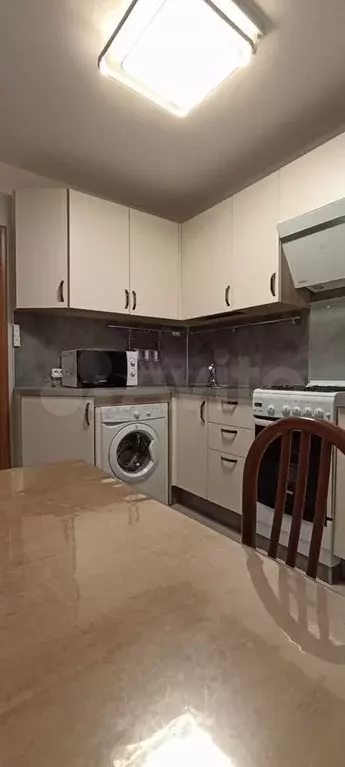 1-к. квартира, 35 м, 8/9 эт. - Фото 0