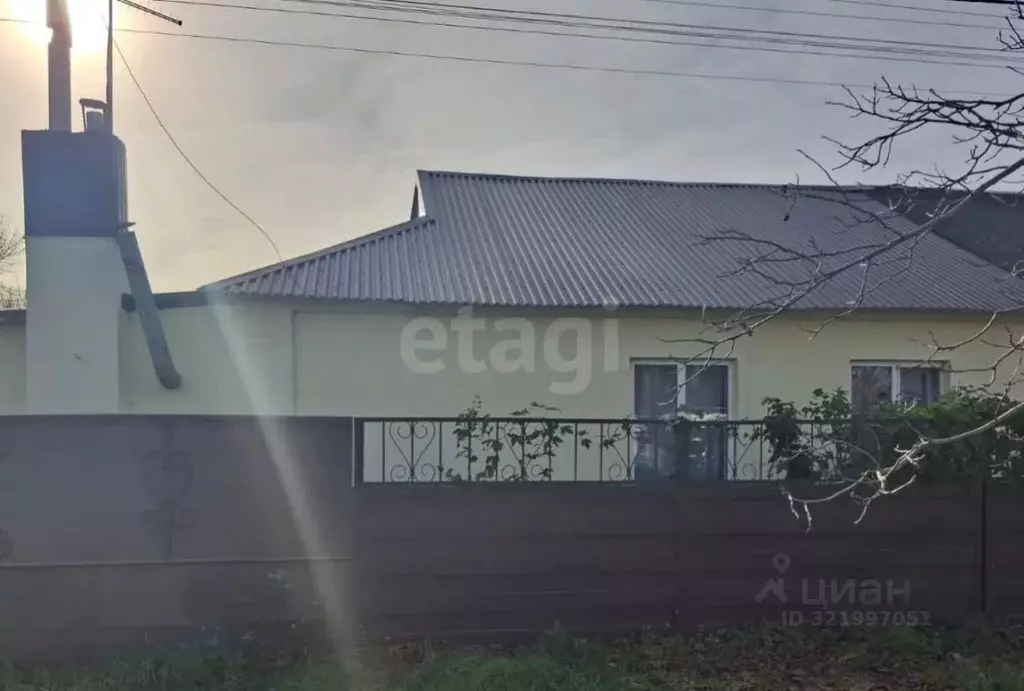 Таунхаус в Краснодарский край, Темрюк ул. Гагарина (83 м) - Фото 1