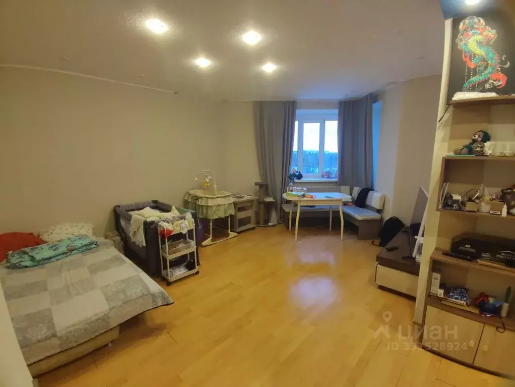 2-к кв. Коми, Сыктывкар просп. Бумажников, 44 (42.0 м) - Фото 1