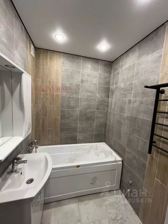 2-к кв. Смоленская область, Смоленск ул. Попова, 125Б (61.0 м) - Фото 1