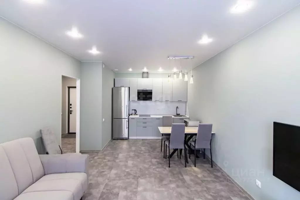 1-к кв. Тюменская область, Тюмень Профсоюзная ул., 55 (43.0 м) - Фото 1