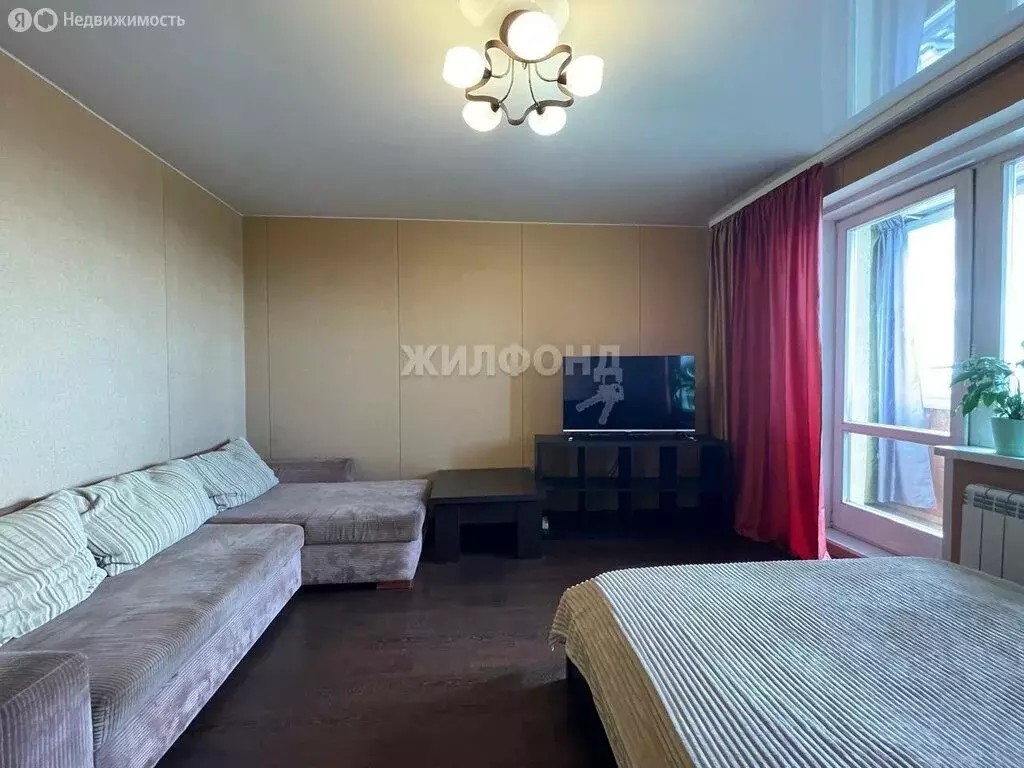 2-комнатная квартира: Новосибирск, улица Панфиловцев, 5 (59.5 м) - Фото 1