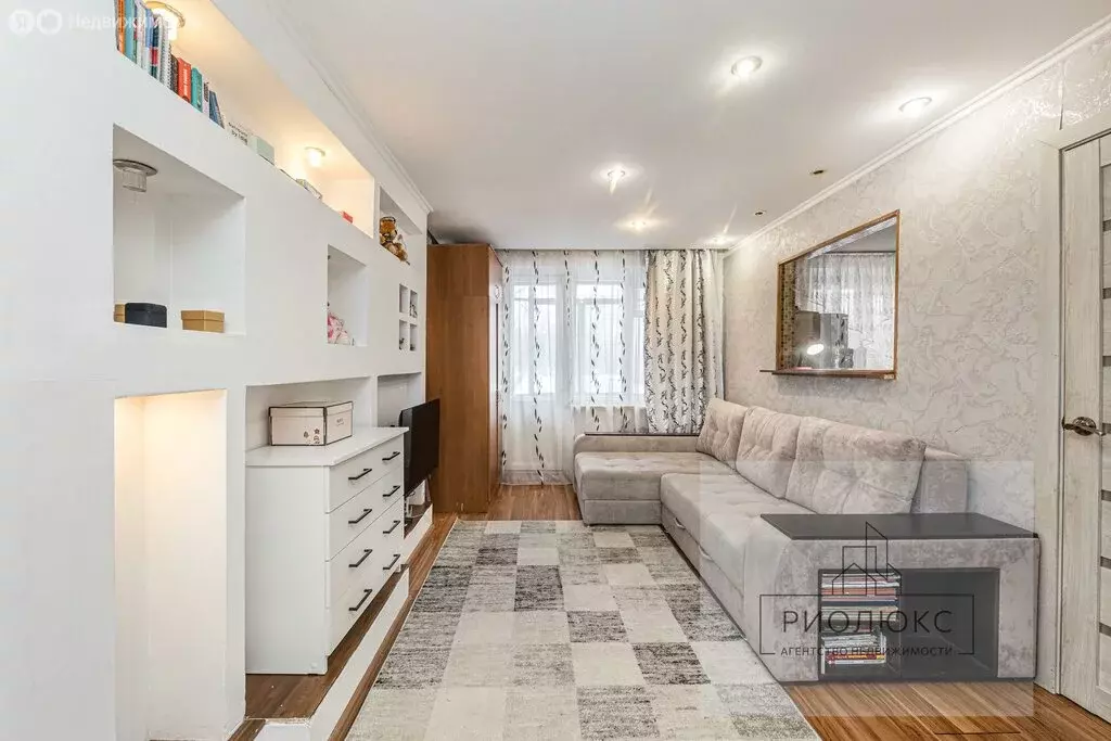 1-комнатная квартира: Челябинск, улица Молодогвардейцев, 70А (30 м) - Фото 2