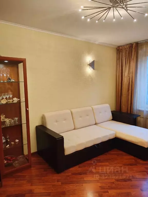 3-к кв. Москва Голубинская ул., 13К1 (49.0 м) - Фото 0