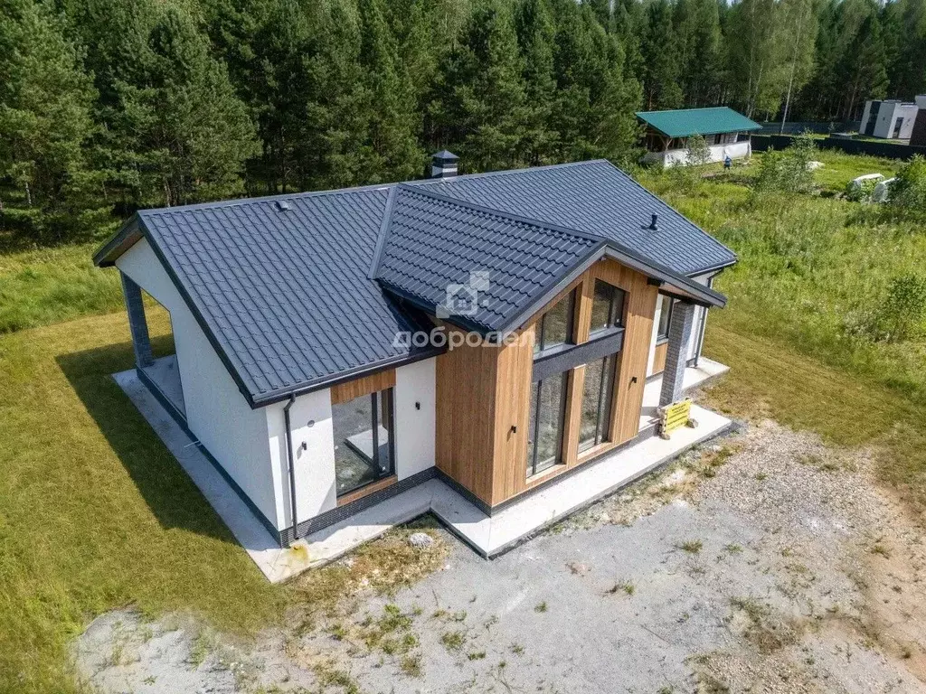 Дом в Свердловская область, Сысертский муниципальный округ, пос. ... - Фото 1