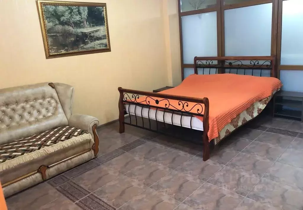 2-к кв. Крым, Алушта ул. Чатырдагская, 1А (48.0 м) - Фото 0
