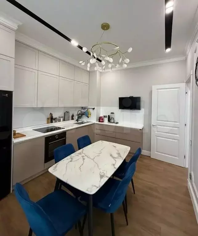 3-к. квартира, 70 м, 16/17 эт. - Фото 0