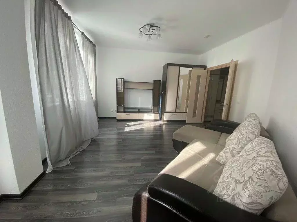 1-к кв. Свердловская область, Екатеринбург ул. Токарей, 27к2 (41.4 м) - Фото 1