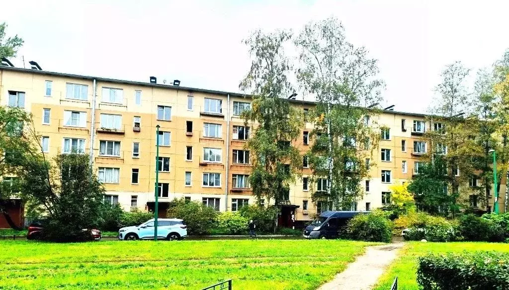 4-к кв. Санкт-Петербург просп. Ветеранов, 33 (49.5 м) - Фото 0