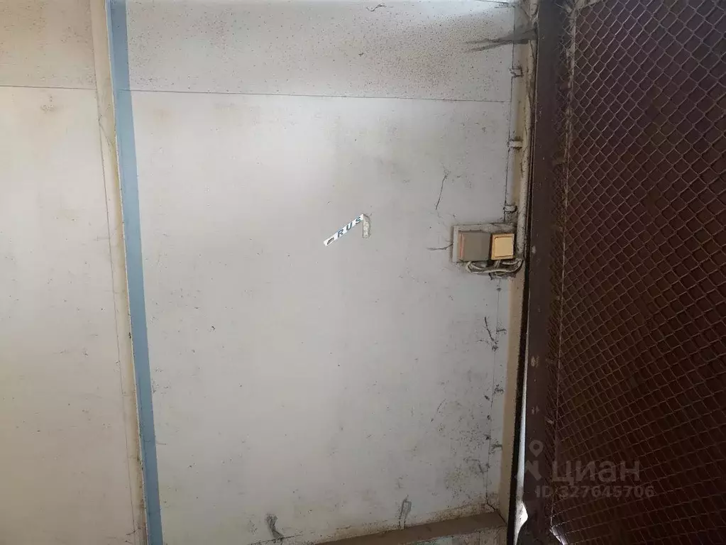 Гараж в Москва Пятницкое ш., вл52 (18 м) - Фото 1