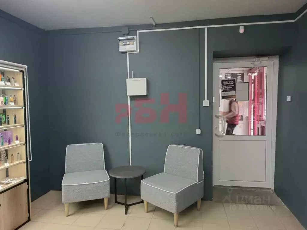 Торговая площадь в Тюменская область, Тюмень ул. Елизарова, 8 (25 м) - Фото 1