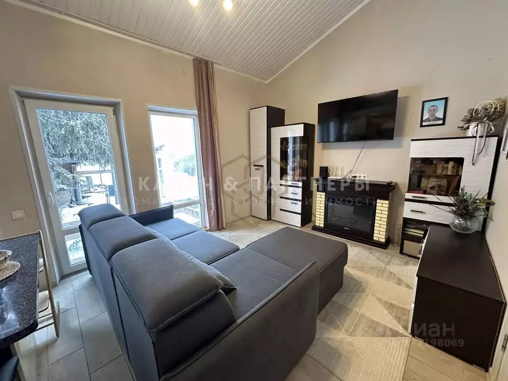 Дом в Свердловская область, Полевской муниципальный округ, с. ... - Фото 1