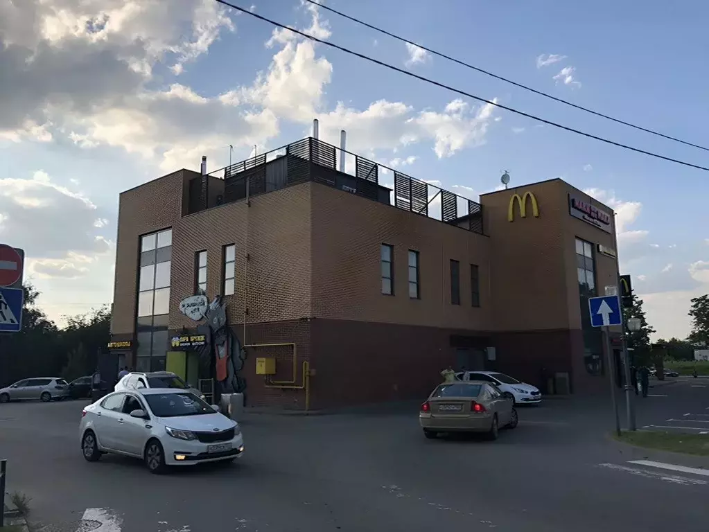 Торговая площадь в Московская область, Дзержинский ул. Ленина, 2Б (250 ... - Фото 0