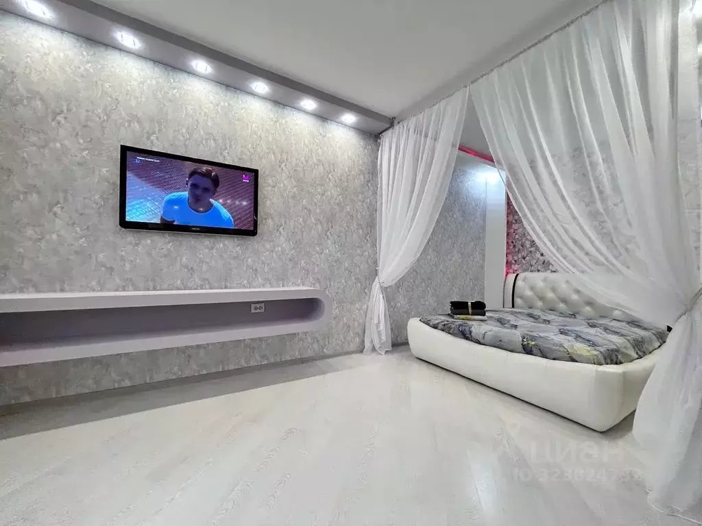 1-к кв. Татарстан, Казань ул. Адоратского, 3г (50.0 м) - Фото 1