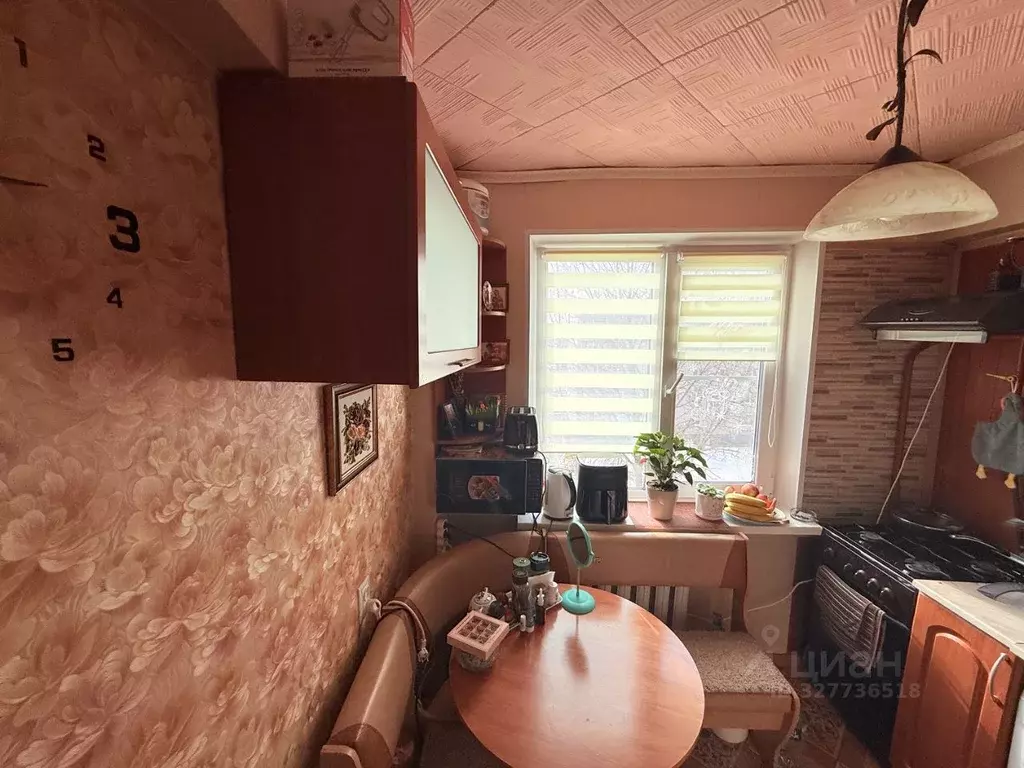 1-к кв. Новгородская область, Валдай ул. Радищева, 68 (30.0 м) - Фото 2