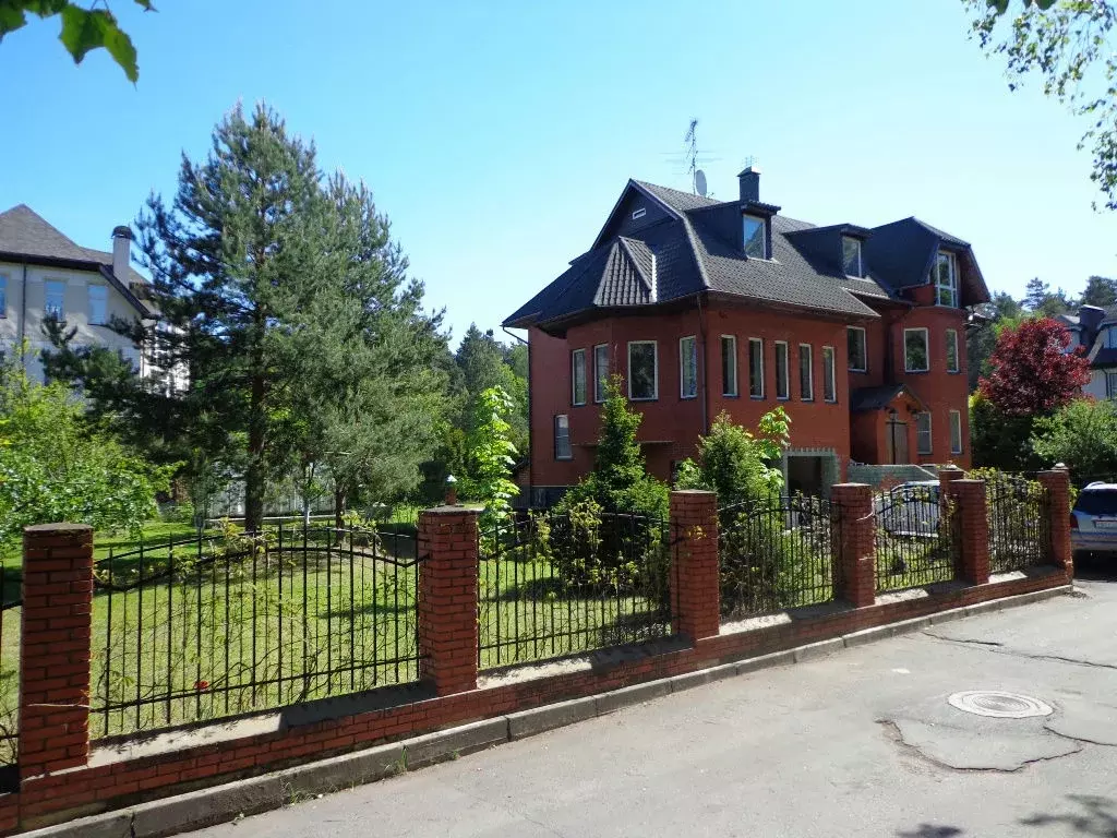 Продается дом в ДСК Подмосковье - Фото 2