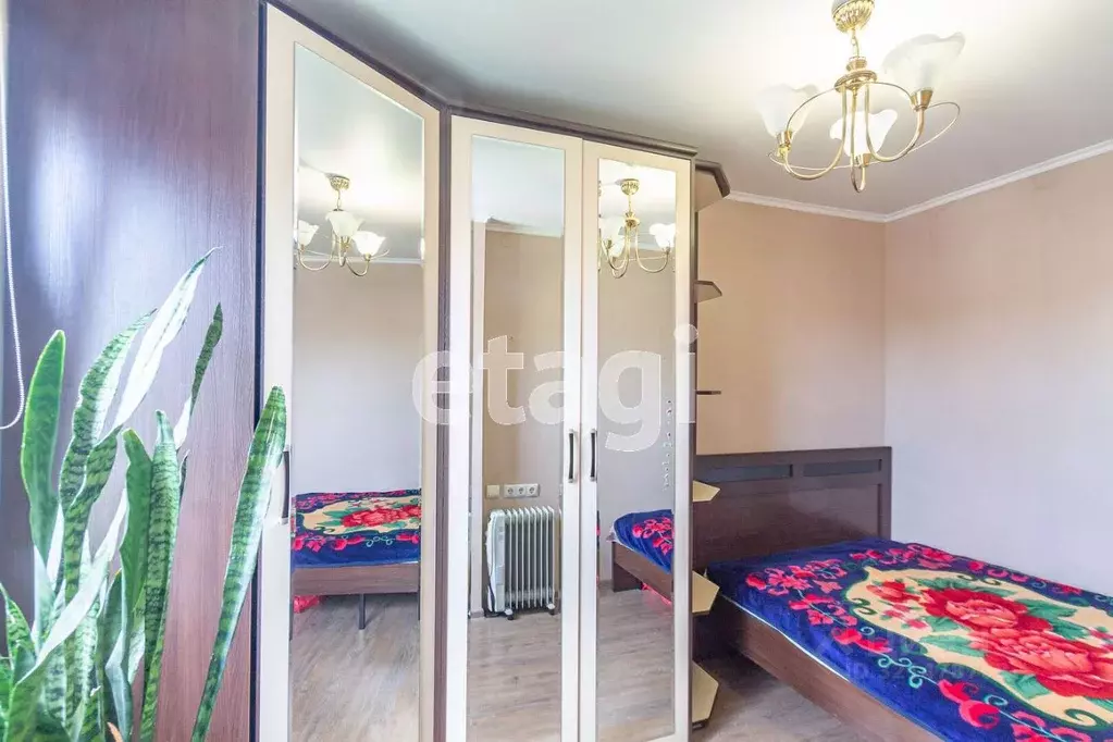 Дом в Омская область, Омск Городок Нефтяников мкр, ул. Телевизионная, ... - Фото 1