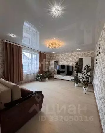 Дом в Челябинская область, Чебаркуль ул. Кирова, 9/2 (120 м) - Фото 1