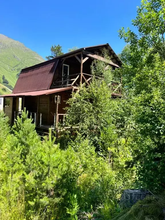 Дом в Кабардино-Балкария, Эльбрусский район, с. Терскол ул. Азау, 9А ... - Фото 1