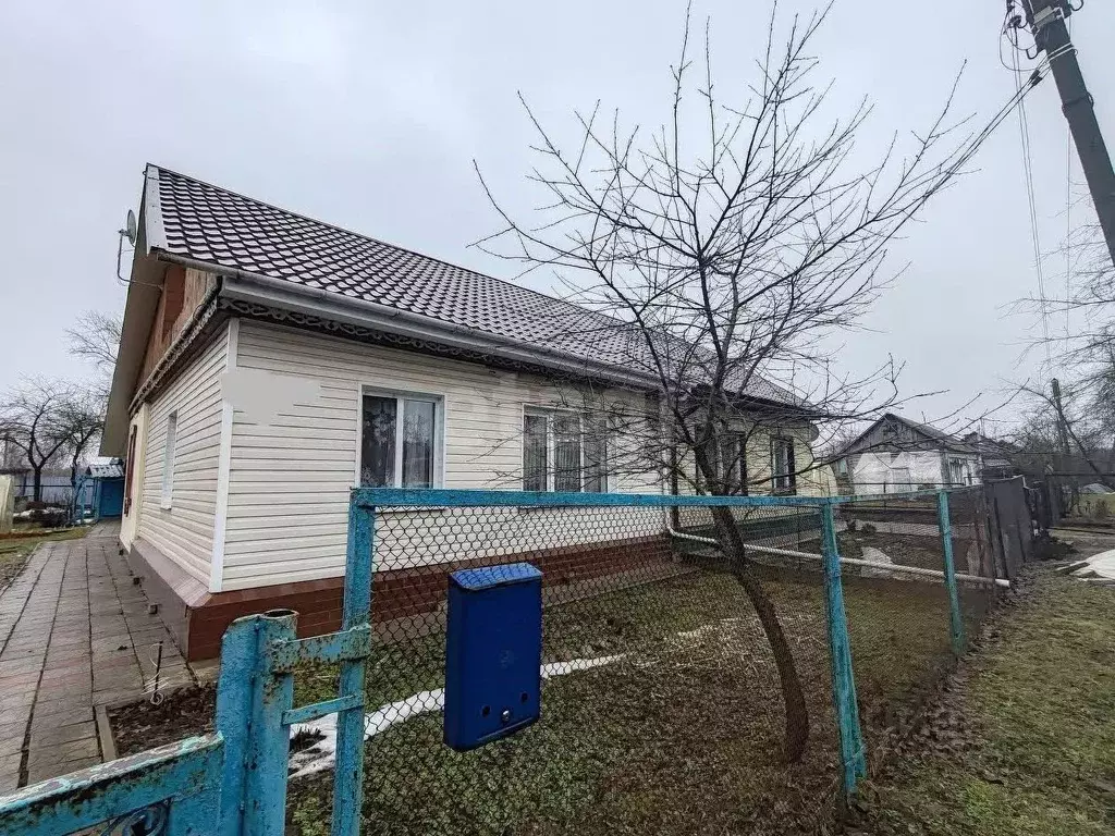 Дом в Калужская область, пос. Ферзиково ул. Первомайская, 14 (90 м) - Фото 0