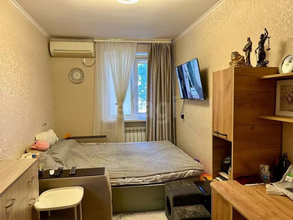 2-к кв. Севастополь пл. 50-летия СССР, 5/3 (43.9 м) - Фото 1