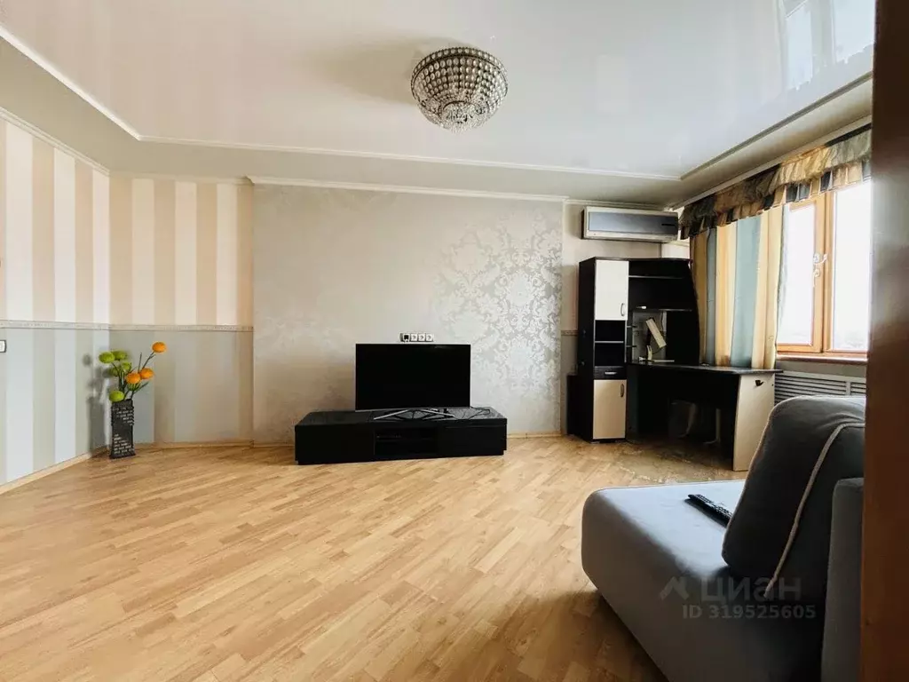 3-к кв. Хабаровский край, Хабаровск Тихоокеанская ул., 178 (65.3 м) - Фото 1