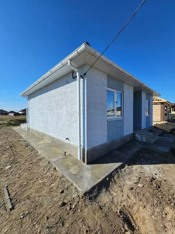 Дом в Астраханская область, Приволжский район, с. Карагали ул. ... - Фото 2