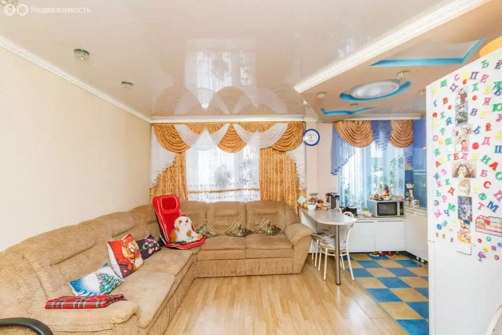 3-комнатная квартира: Ишим, улица Чернышевского, 2А (57 м) - Фото 2