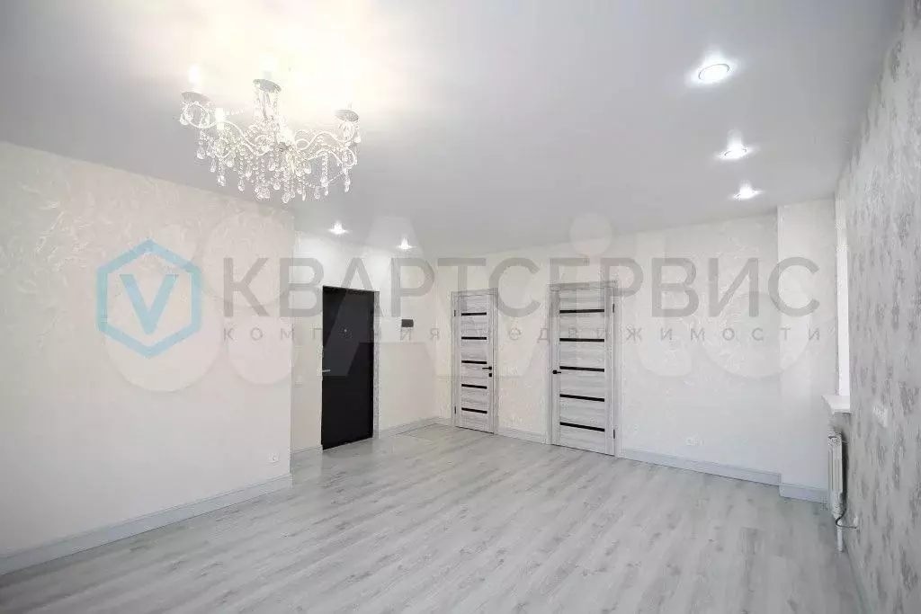 2-к. квартира, 40,5 м, 1/9 эт. - Фото 0