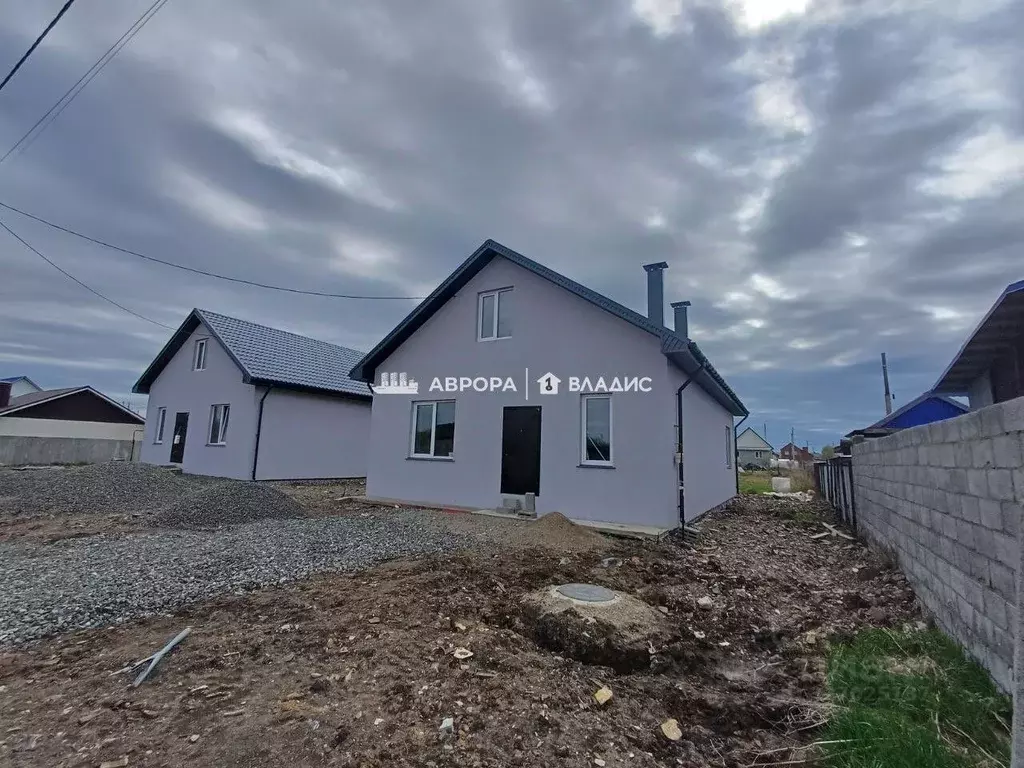 Дом в Челябинская область, Верхнеуральск пос. Геологов,  (80 м) - Фото 1