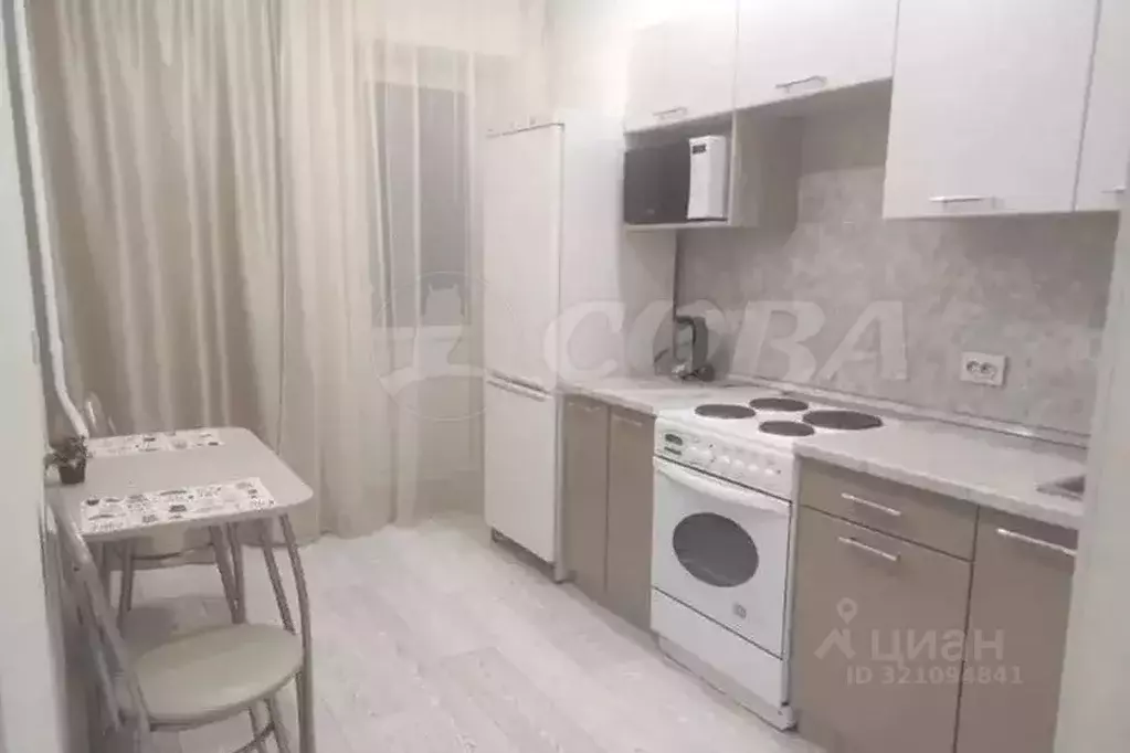 1-к кв. Тюменская область, Тюмень ул. Муравленко, 7 (35.0 м) - Фото 0