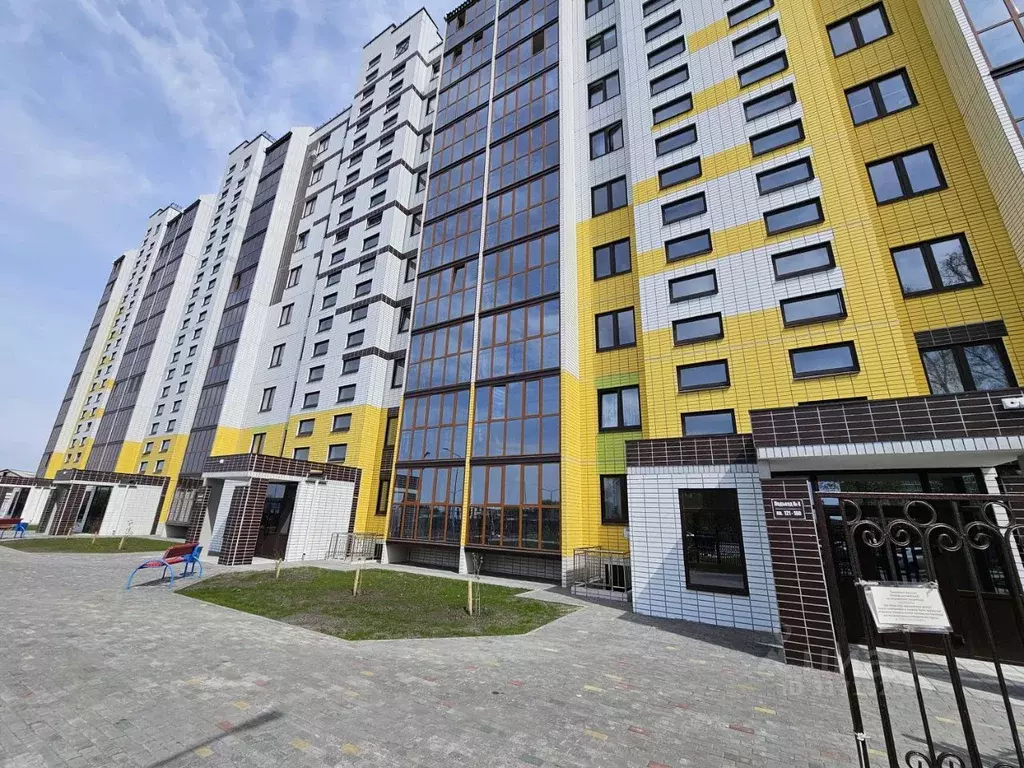 2-к кв. Омская область, Омск пос. Биофабрика, 18к1 (57.0 м) - Фото 1
