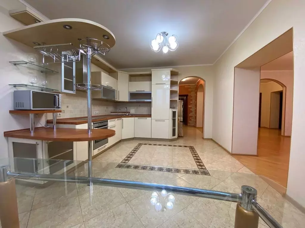 3-к кв. Башкортостан, Уфа Новомостовая ул., 8 (100.0 м) - Фото 1