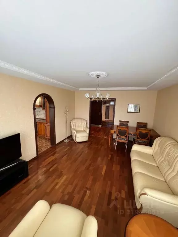 2-к кв. Москва ул. Наташи Ковшовой, 21 (72.4 м) - Фото 0